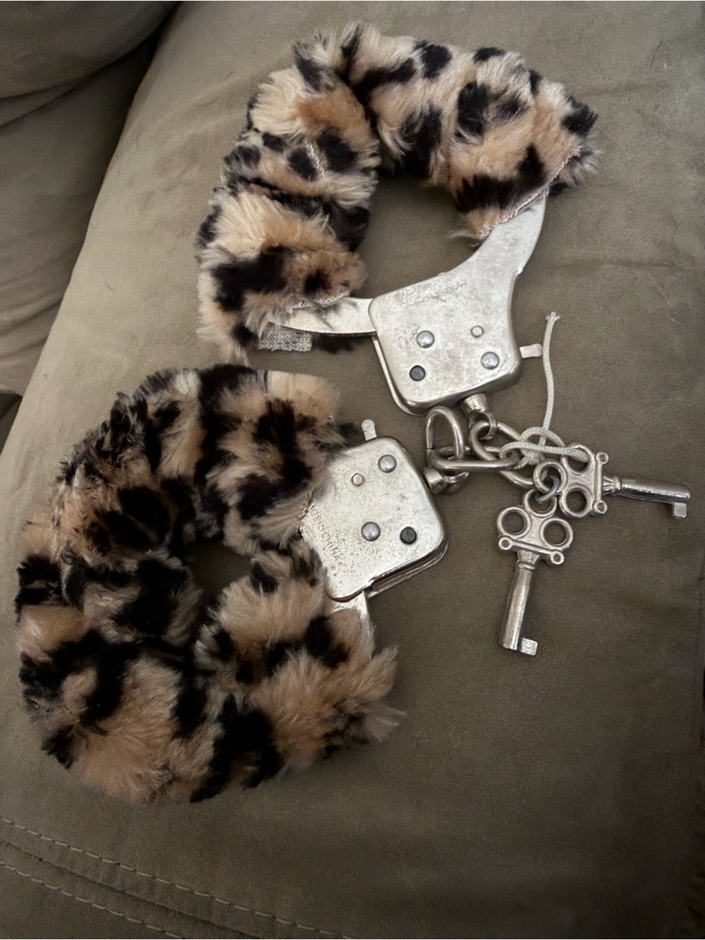 Faux Fur Leopard Print Handcuff Accessories - Women Accessories